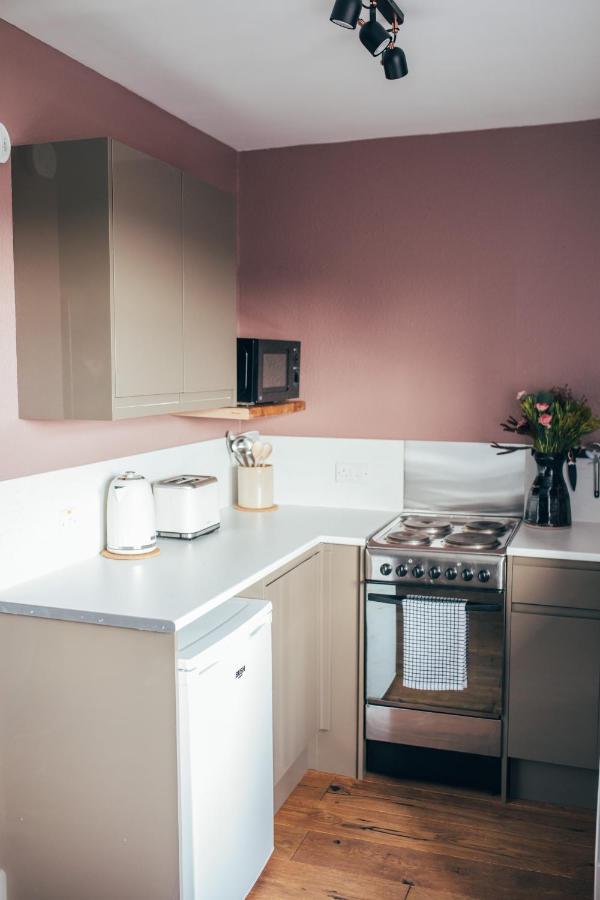 The Main Street Burrow - Your Perfect Hideaway St Boswells Eksteriør bilde